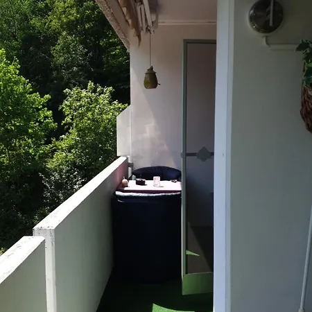 3 Apartment *