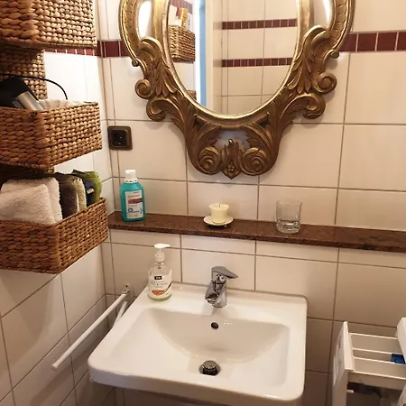 3 Apartment *